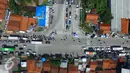 Suasana kendaran para pemudik di Brebes Timur, Jawa Tengah, Minggu (3/7). Contra Flow adalah sistem pengaturan lalu lintas yang mengubah arah normal arus kendaraan agar mengurai kemacetan. (Liputan6.com/Angga Yuniar) 