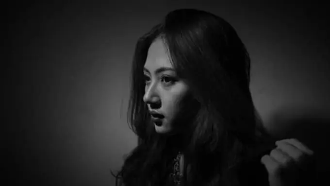 Intip Gaya Andalan Suci Patia Brajamusti, Putri Cantik Aa Gatot