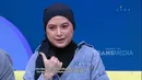 Saat menjadi bintang tamu dalam acara Brownis, pemeran film Badai Pasti Berlalu itu menceritakan ketika mendapat ide jualan makanan di kantin sekolah. Meski sebagai artis populer, ia juga tak gengsi. [Youtube/TRANS TV Official]