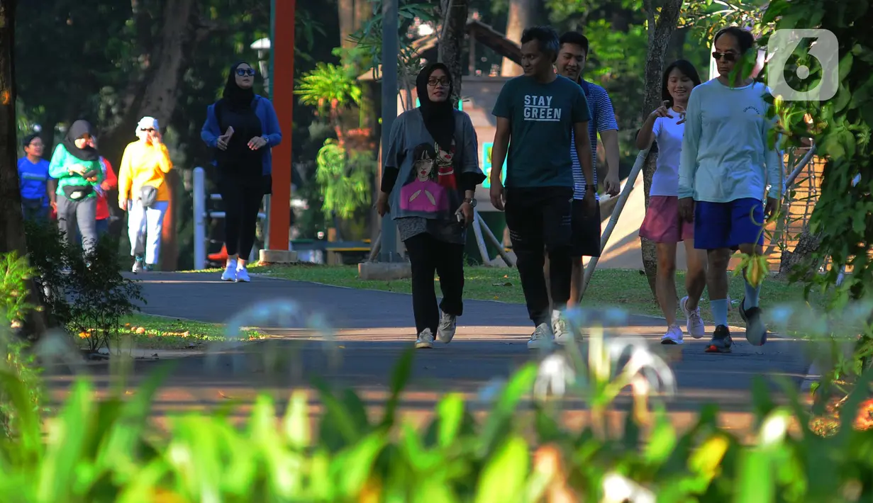 Taman tebet Ecopark menjadi public space untuk warga berolahraga dan berwisata serta ruang bermain anak. (merdeka.com/Imam buhori)