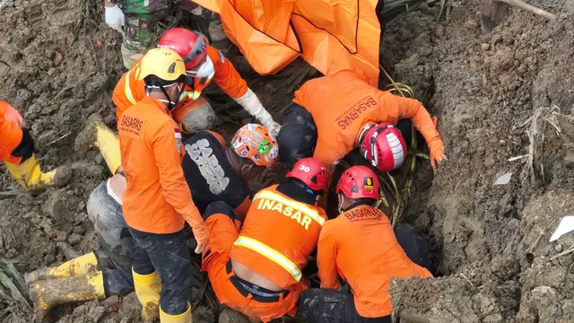Tim SAR gabungan menemukan dua jenazah korban saat hari ketujuh operasi pencarian dan pertolongan dalam peristiwa longsor di Banjarnegara.