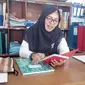 dr. Janna Markus Yajariawati, Kepala Bidang Pencegahan dan Pengendalian Penyakit, Dinas Kesehatan Kabupaten Garut, saat ditemui di kantornya, Rabu (21/8/2019) (Liputan6.com/Jayadi Supriadin)