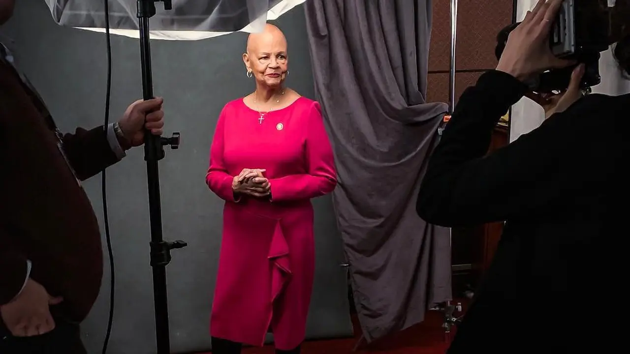 Rep. Bonnie Watson Coleman, Politisi Perempuan yang Berani Tampil Tanpa Rambut