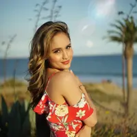 Cinta Laura. (via: Instagram/claurakiehl).