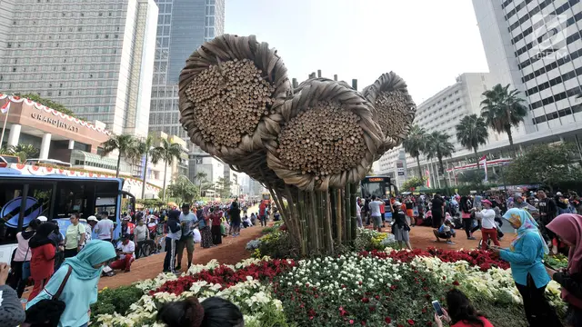FOTO: Suasana keramaian CFD di kawasan MH Thamrin