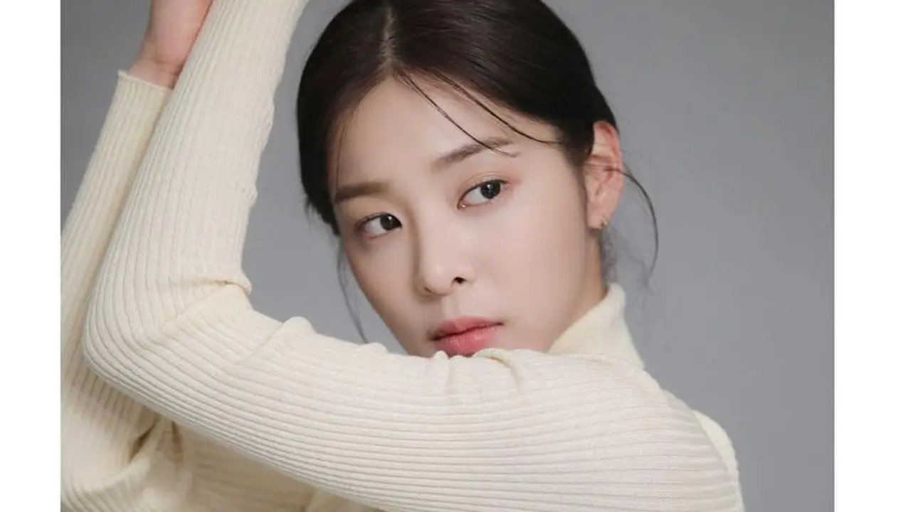 Seol In Ah. (OUI Entertainment via Instagram/ official_oui)