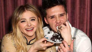 Usai Isu Selingkuh Chloe Grace Moretz Tak Kenakan Cincin Brooklyn Beckham News Entertainment Fimela Com
