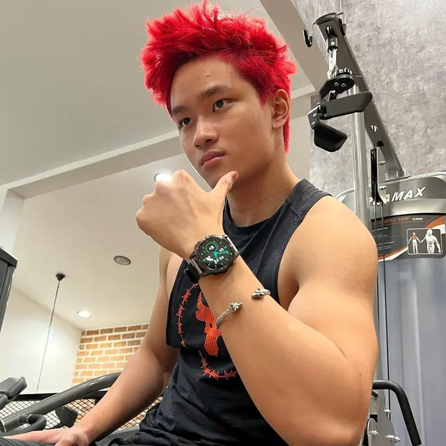 Bikin Pangling, Ini 6 Potret Azka Corbuzier Tampil Berambut Merah Bak Tokoh Anime