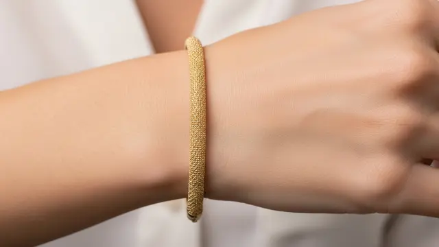 Model Gelang Rantai Pasir yang Berkilau Lembut