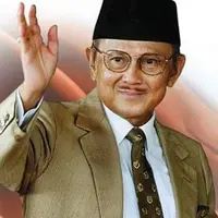 Menurut mantan presiden, BJ Habibie, poligami tidak akan membawa keuntungan bagi setiap pelakunya.