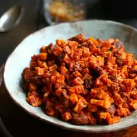 Sambal goreng kentang dengan hati ayam. (Liputan6.com/IG/justtryandtaste)