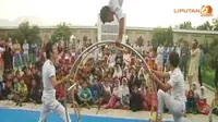 [VIDEO] Sirkus Sederhana di Afghanistan Sukses Hibur Anak-anak