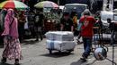 Pasar Tanah Abang akan kian ketika mendekati Hari Raya Idul Fitri. (Liputan6.com/Johan Tallo)