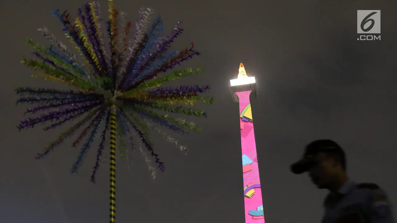 Video Mapping Hiasi Tugu Monas