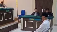 Potret Ashari Kini Tertunduk Lesu di Sidang Kasus Pelecehan Santriwati Pati