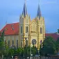 Gereja Hati Kudus atau Gereja Kayutangan di Kota Malang dibangun pada 1905 oleh Pemerintah Hindia Belanda (Liputan6.com/Zainul Arifin)