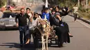 Mereka pindah ke selatan untuk mengantisipasi rencana serangan darat Israel. (MAHMUD HAMS/AFP)