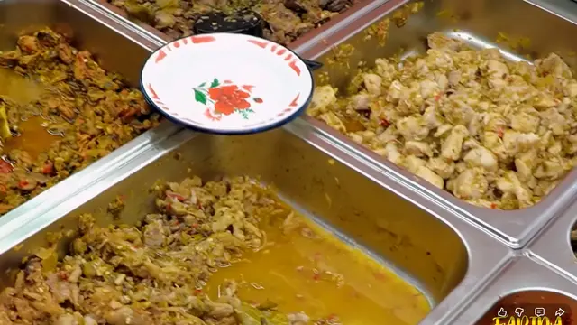 Desain Warung Makan Nasi Kulit Ayam Ivan Gunawan