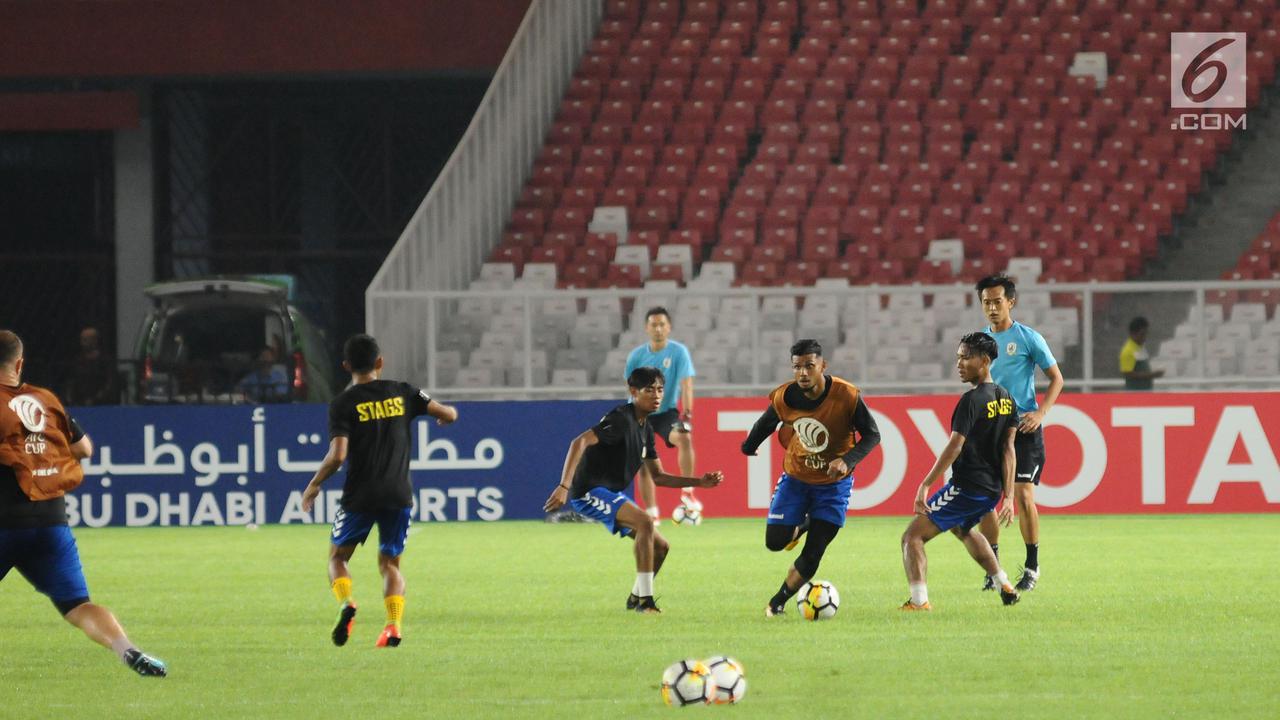 Dijamu Persija, Tampines Rovers Jajal Lapangan GBK