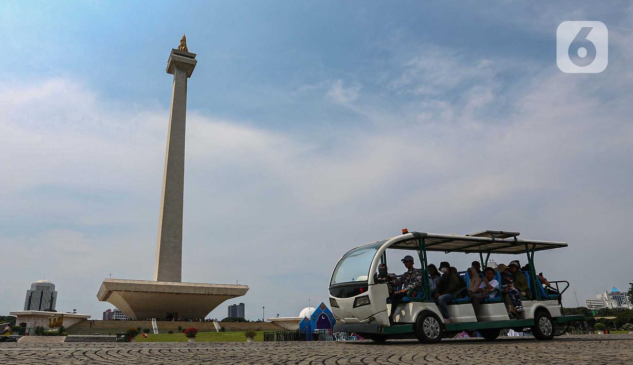 Monumen Nasional masih menjadi lokasi wisata favorit bagi warga Jakarta dan sekitarnya. (Liputan6.com/Angga Yuniar)