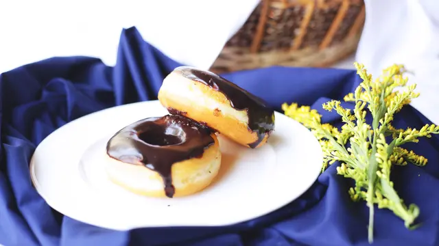 Resep Donut Choco Berry yang Mudah Dibuat Sendiri di Rumah