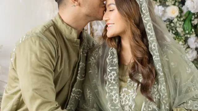 Potret Tasyakuran 4 Bulanan Kehamilan Siti Badriah (credit: instagram/krisjianabah)