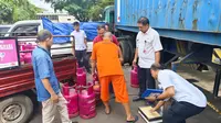 Polisi Bongkar Kasus Pengoplosan Tabung Gas 3 Kg ke 12 Kg di Bekasi, 3 Orang Ditangkap