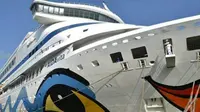 Kapal Pesiar Terbesar Jerman Bersandar di Pelabuhan Tanjung Perak Surabaya