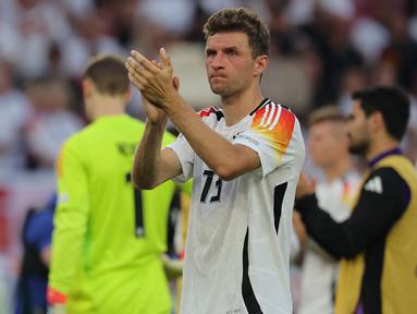 Mencetak gol di ajang mayor antar-negara empat tahunan seperti Piala Dunia atau Euro tentu menjadi kebanggaan tersendiri bagi seorang pesepak bola. Namun 5 pesepak bola hebat berikut nyatanya tak ditakdirkan untuk tampil apik dengan mencetak gol bagi timnas masing-masing di ajang Euro, bahkan empat di antaranya hingga mereka pensiun. Berikut kelima pesepak bola hebat tersebut. (AFP/Lluis Gene)