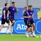 Pemain bertahan Jerman, Joshua Kimmich bersama rekan setimnya mengikuti sesi latihan di Herzogenaurach, pada 28 Juni 2024. (Tobias SCHWARZ/AFP)