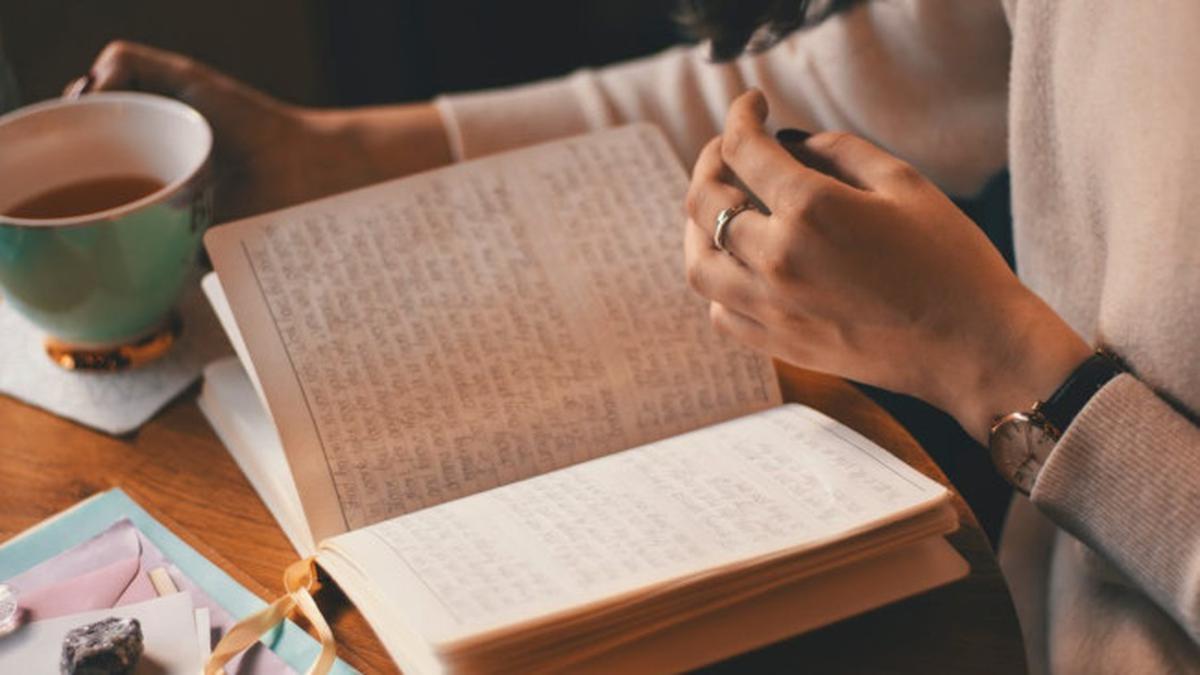 5 Manfaat Menulis Jurnal Harian untuk Kesehatan Mental