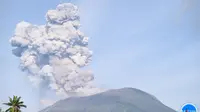 Gunung Ibu Kembali Erupsi, Masyarakat Diingatkan Tak Terpancing Hoaks