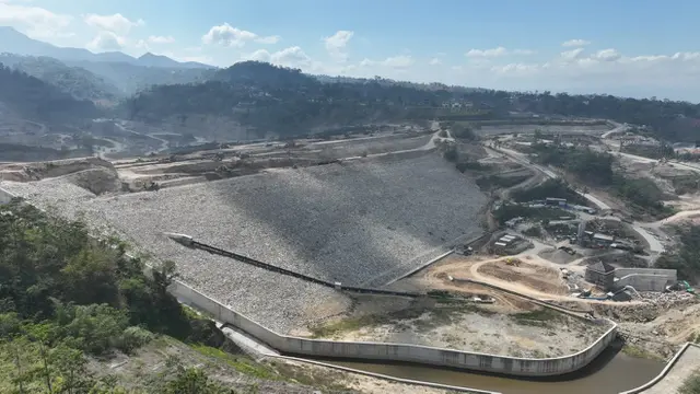 Proyek pembangunan Bendungan Jlantah di Kabupaten Karanganyar, Jawa Tengah sudah mencapai 98,54 persen. (Waskita Karya)