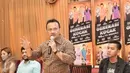 Adi Bing Slamet saat menghadiri peluncuran trailler film 'Generasi Kocak 90an vs Komika , Jakarta, Selasa (24/1). Rumah produksi K2K Picture menghadirkan film komedi yang menampilkan deretan pelawak senior dan komika. (Liputan6.com/Yoppy Renato)
