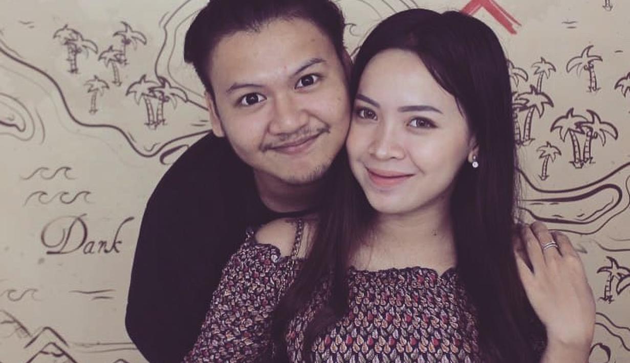 Dikaruniai Anak Perempuan, Ini Arti Nama Anak Ilham Smash ...