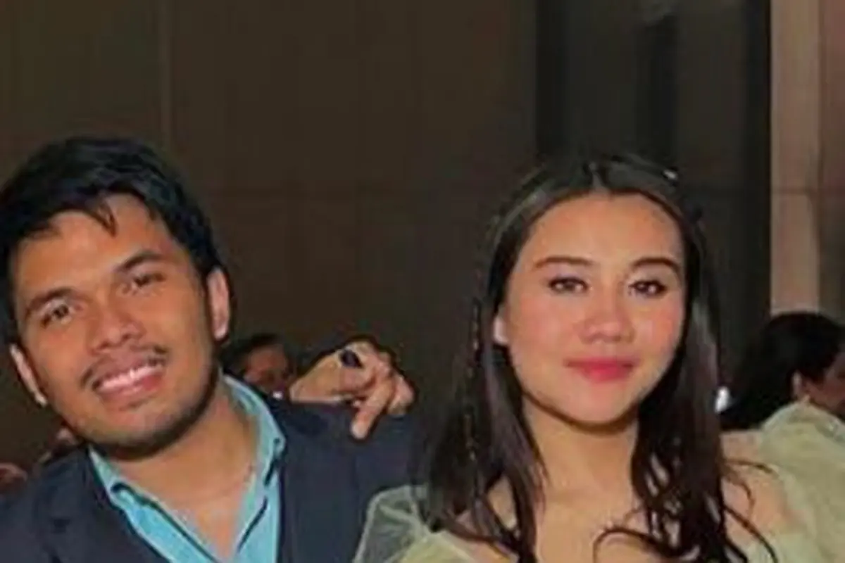 Potret Thariq Halilintar dan Aaliyah Massaid bersama (Sumber: Instagram/mrsayudewi)