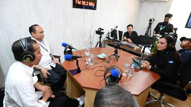 Jokowi Siaran dari RRI IKN