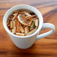 ilustrasi wedang uwuh/yennishot/Shutterstock