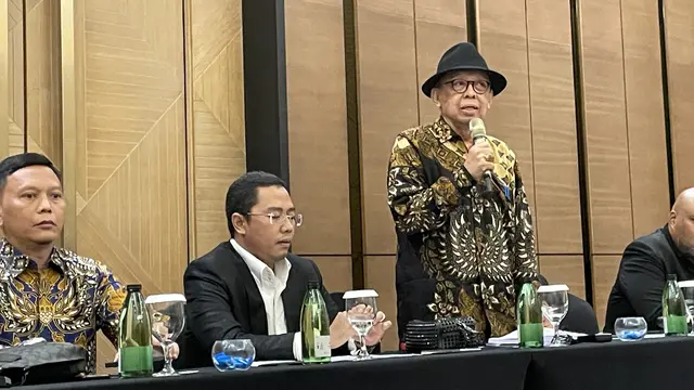 Rektor nonaktif Universitas Pancasila Edie Toet Hendratno