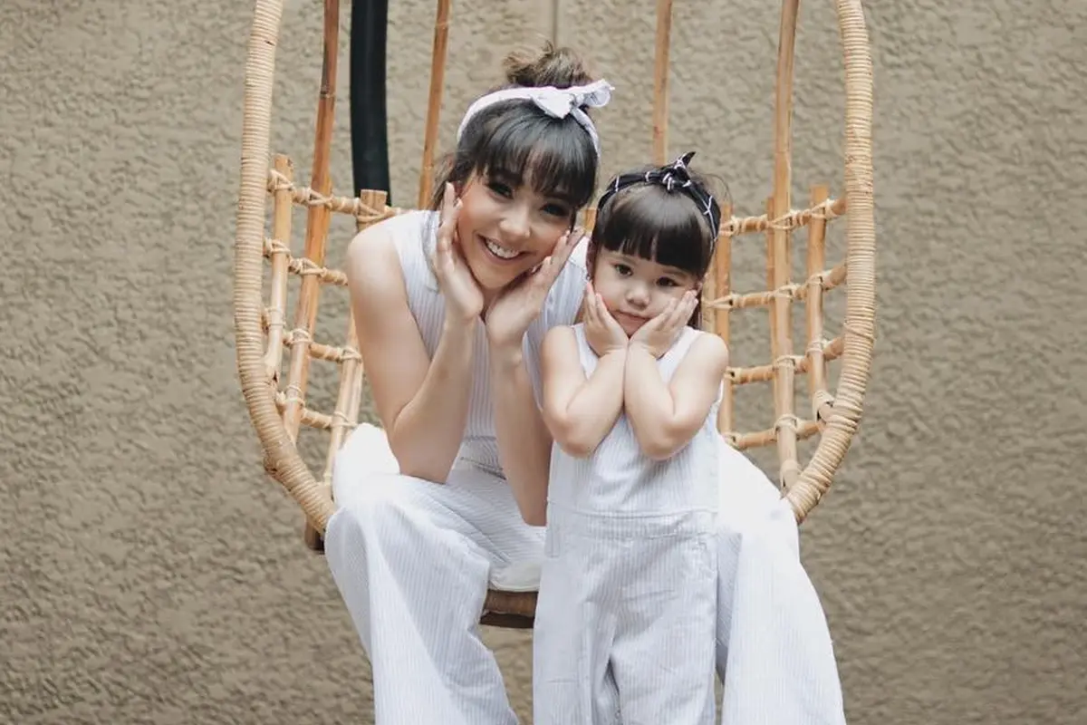 [Bintang] Serasi, Ini 8 Foto Kekompakan Gempi dan Gisella Anastasia