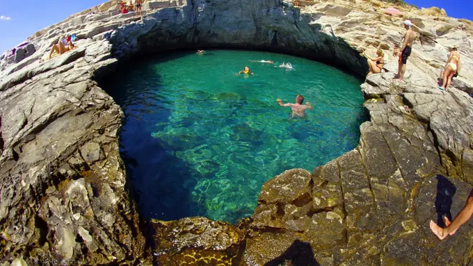 Giola Lagoon, Yunani