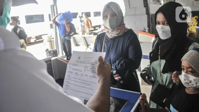 Hari Pertama Aturan Baru Naik KA Jarak Jauh