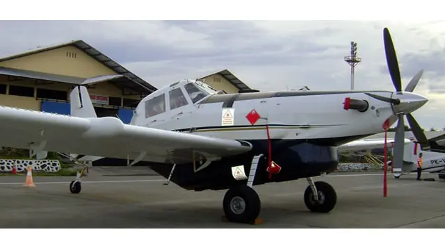 Air Tractor AT-8002F 