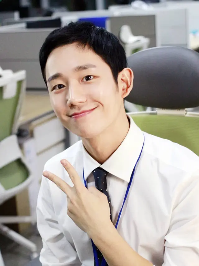 [Bintang] Mengejutkan, Ini Penghasilan Jung Hae In dari Iklan