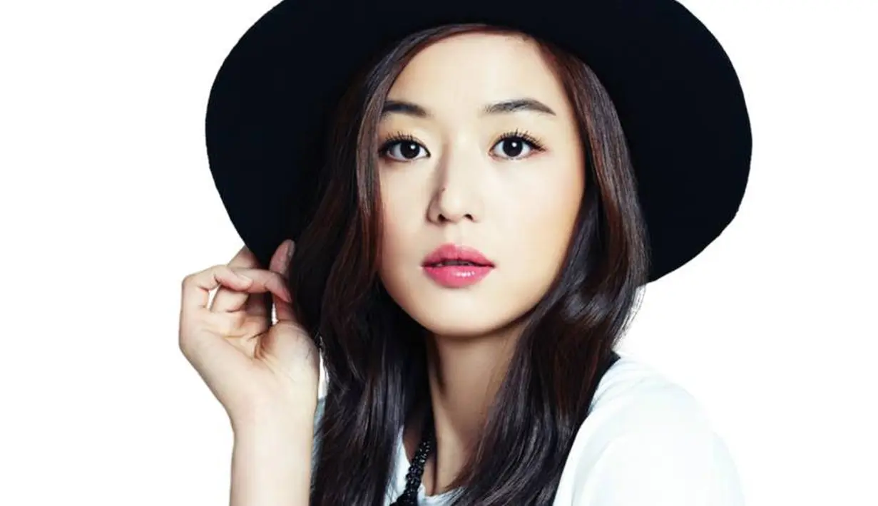 Pihak agensi Jun Ji Hyun sendiri sudah membenarkan kabar bahagia tersebut. Selain itu, pihak agensi juga memberi tahu jika Jun Ji Hyun melahirkan bayi laki-laki. (Foto: Allkpop.com)