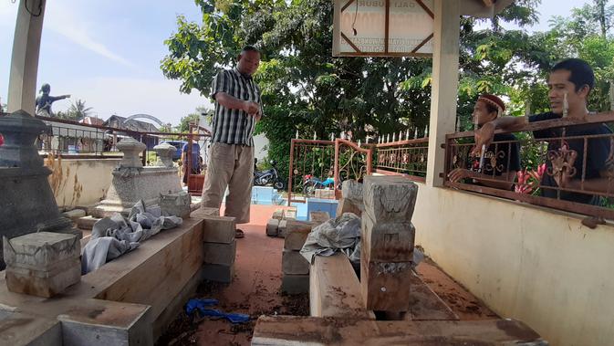 Geger 2 Nisan Kayu Jati  Kuno di Kompleks Makam Ki Demang 