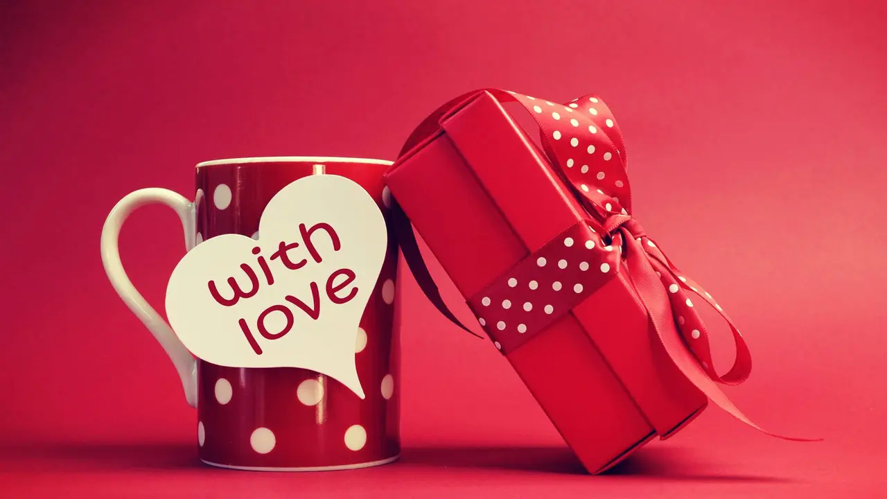 10 Rekomendasi Hadiah di Hari Valentine untuk Orang Tersayang