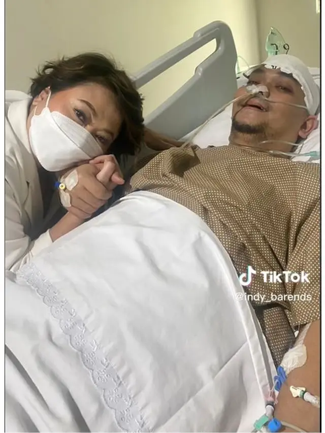 6 Potret Kondisi Terkini Indra Bekti, Sudah Siuman dan Beri Respons Gerakan Tangan