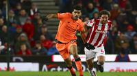 Penampilan Dominic Solanke saat Liverpool menang 3-0 atas Stoke City. (Geoff CADDICK / AFP)