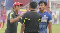 Laga FC layangkan protes ke PT GTS soal kepemimpinan wasit saat melawan Persik Kediri.